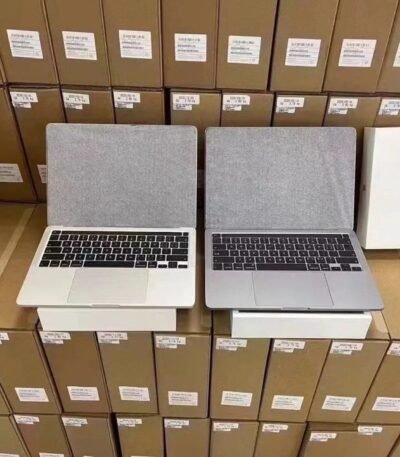 MacBook Air 13.6″ (M2/8GB/256GB)